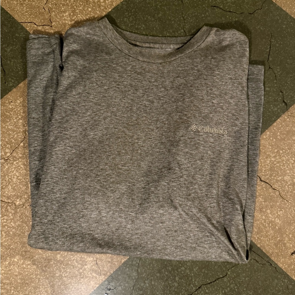 Columbia Gray Long Sleeve Tee Classic Comfort